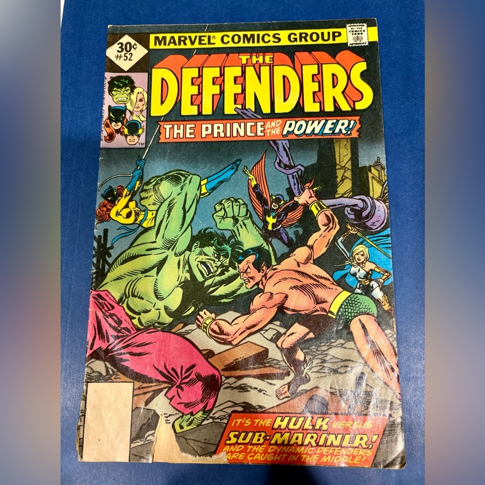 Marvel Comics The Defenders #52 Comic Book